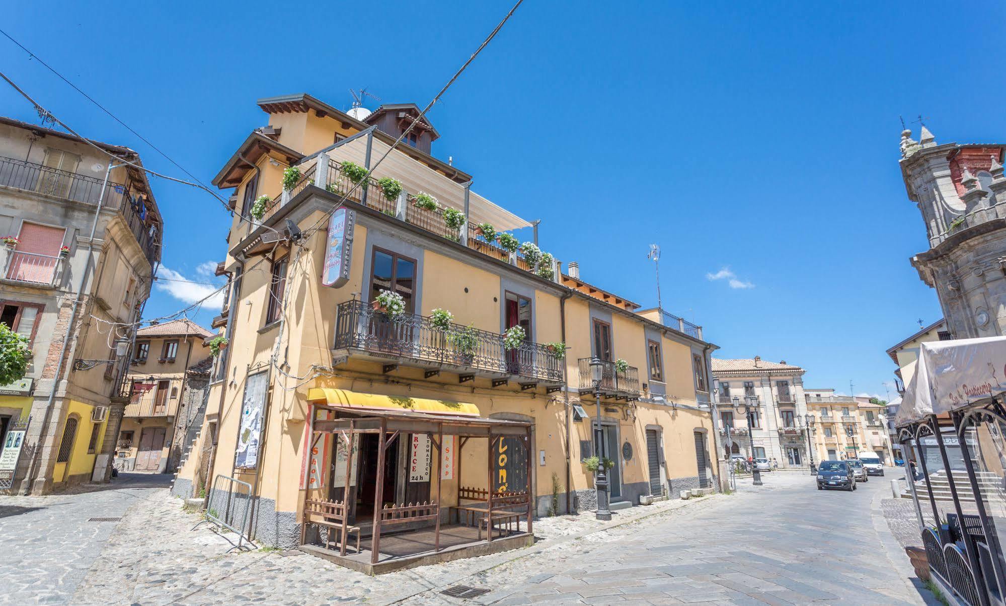 Hotel Conte Ruggero Serra San Bruno Exterior foto