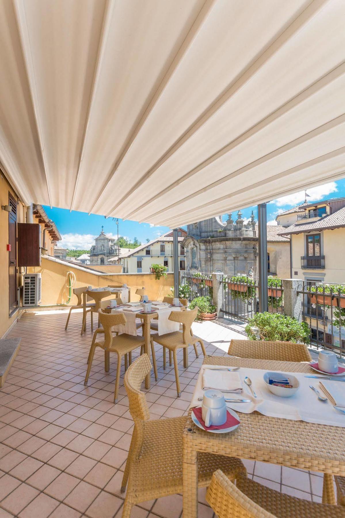 Hotel Conte Ruggero Serra San Bruno Exterior foto